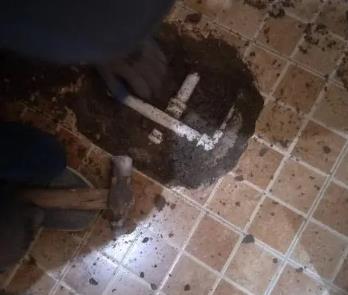 开州卫生间漏水维修公司为您分享下卫生间渗水如何处理及注意事项
